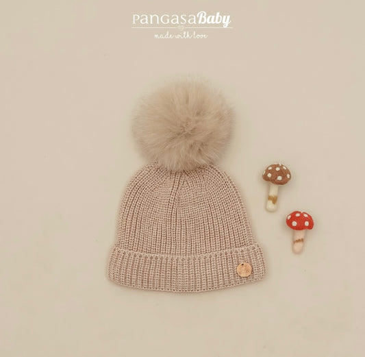 Cappello con pon pon