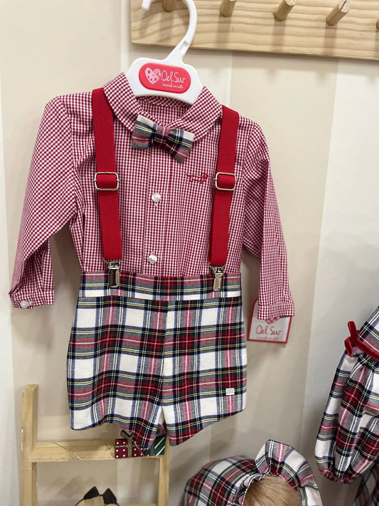 Pantaloncino con bretelle,camicia e papillon